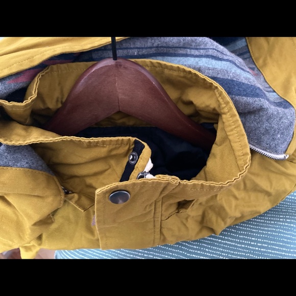 SOLD Mustard Pullover Jacket/Parka - Picture 3 of 3